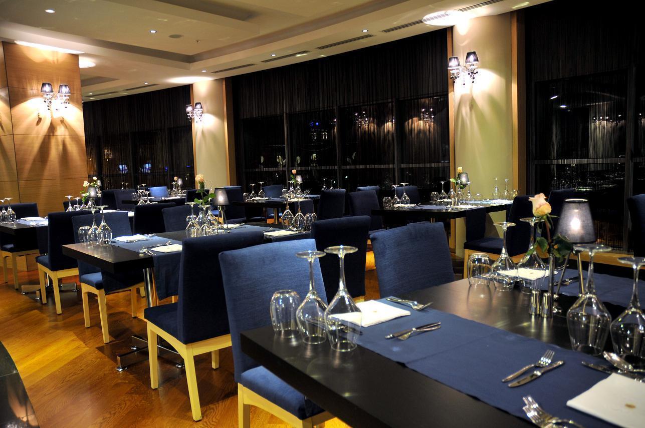 Grand Pasha Luxury Central Nicosia Hotel & Casino Restaurant bilde